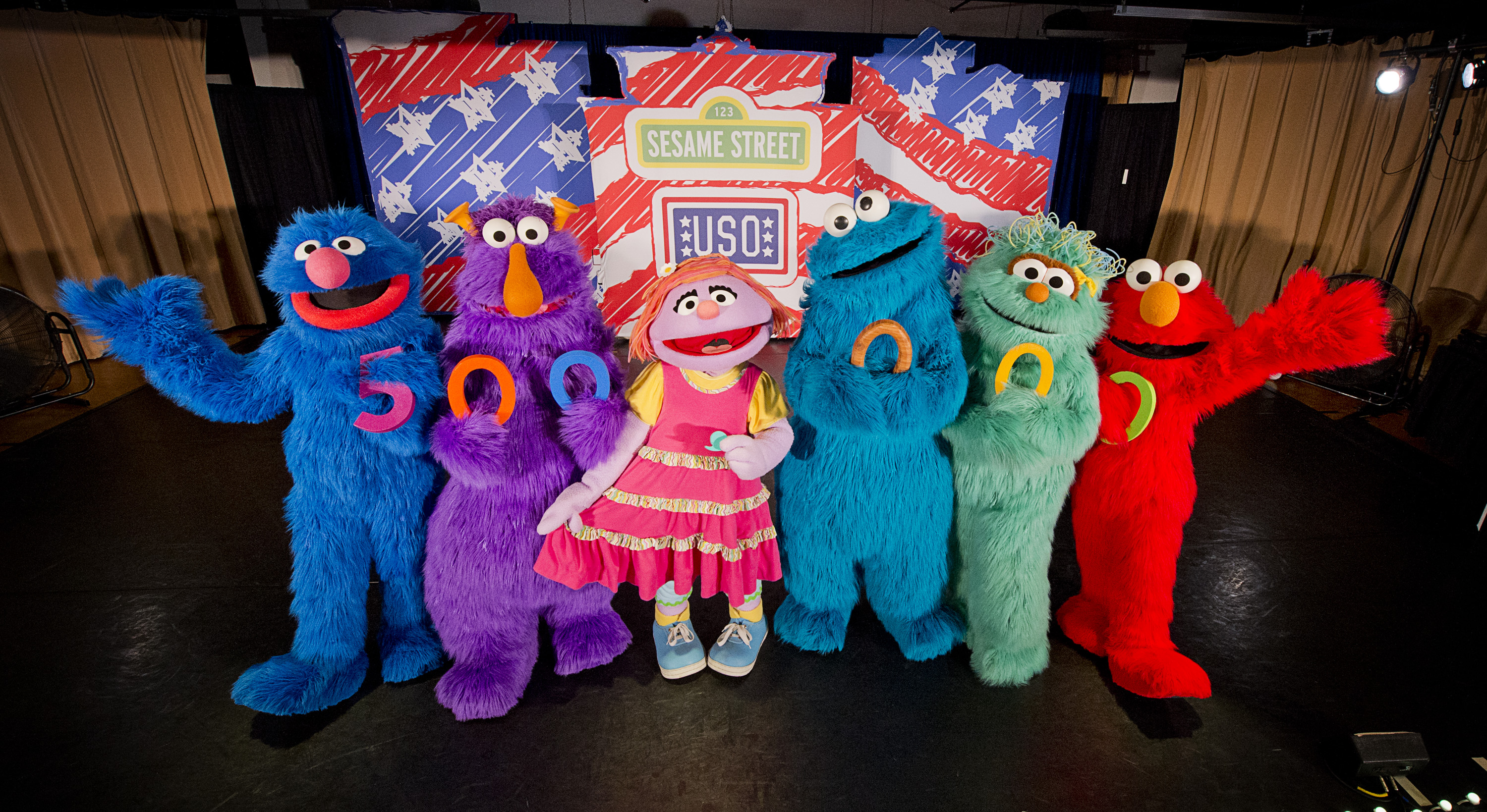 It’s Official… Sesame Street/USO Experience for Military Families Tour
